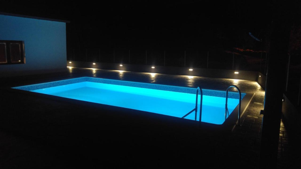 Holiday Home Villa Marija Radosic  外观 照片